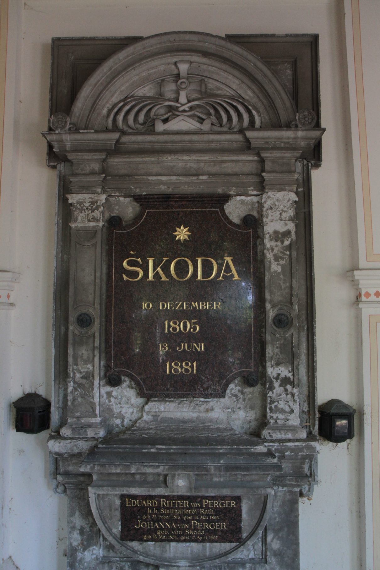 Joseph%20Skoda%27s%20tomb%2C%20Vienna%20-%2003.JPG